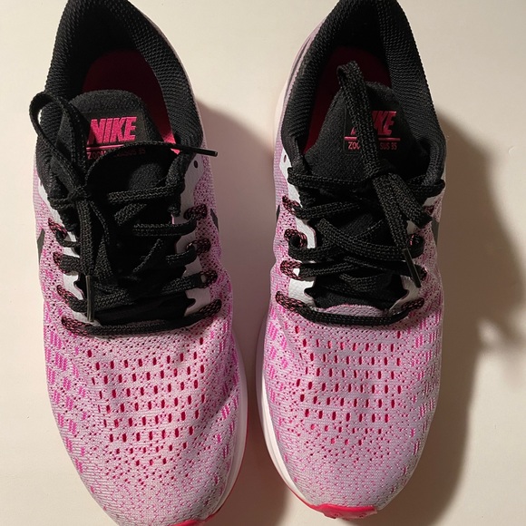 Nike Shoes - Nike Pegasus 35 zoom running shoe sz 8